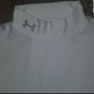 Under Armour Tops - π4/$20π Super cute Under Armour Cold Gear Top Under Armour Tops - π4/$20π Super cute Under Armour Cold Gear Top